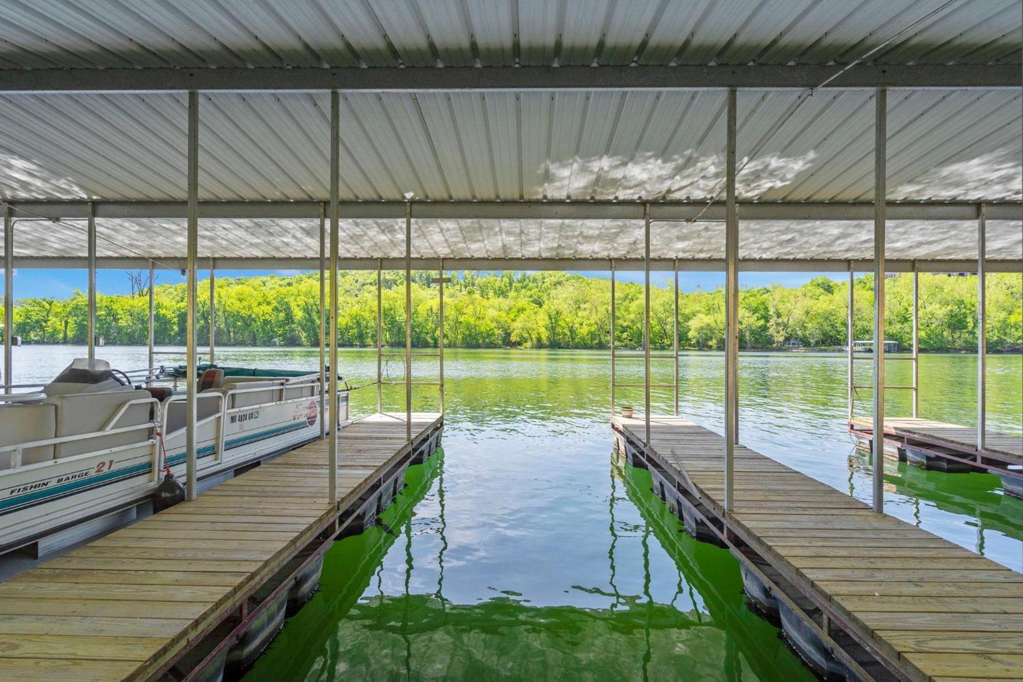 Lakeshore Living Брэнсон Экстерьер фото